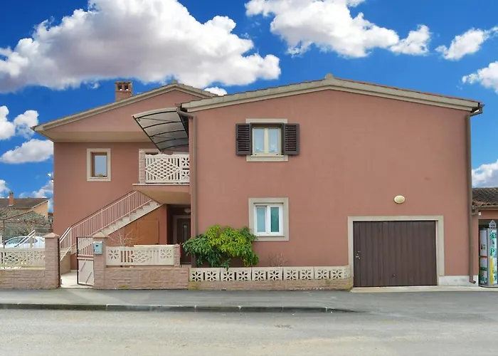 Apartman Pina 2018 Pula