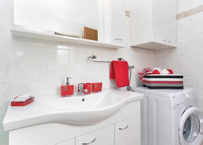 Pina 2018 Apartman *